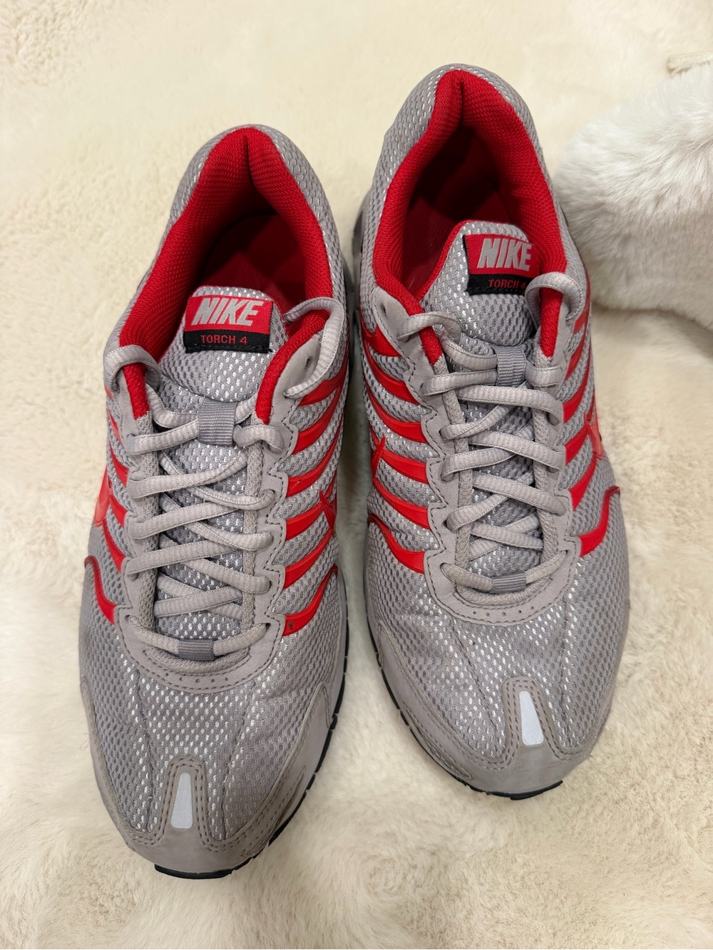 Nike Men's Sneakers in Gray and Red - Torch 4 Style